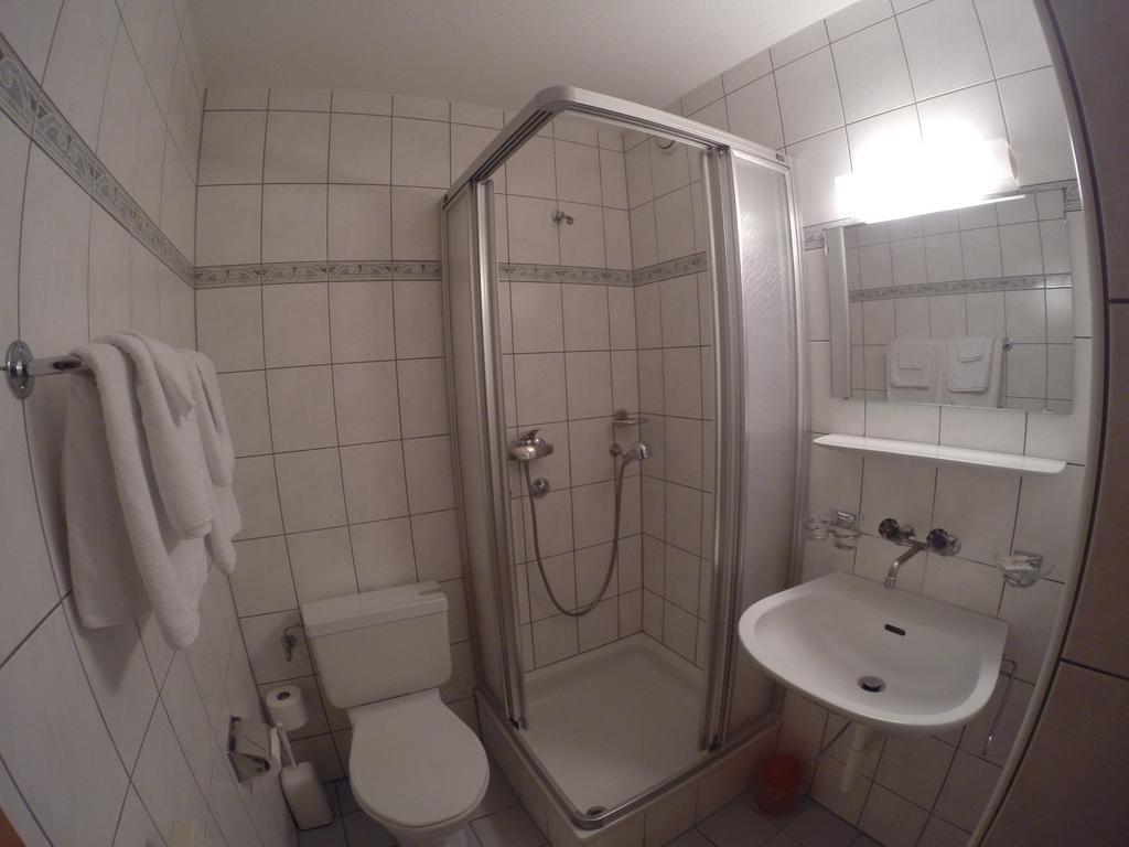 Gasthof Buehl Schwarzenburg Pokój zdjęcie